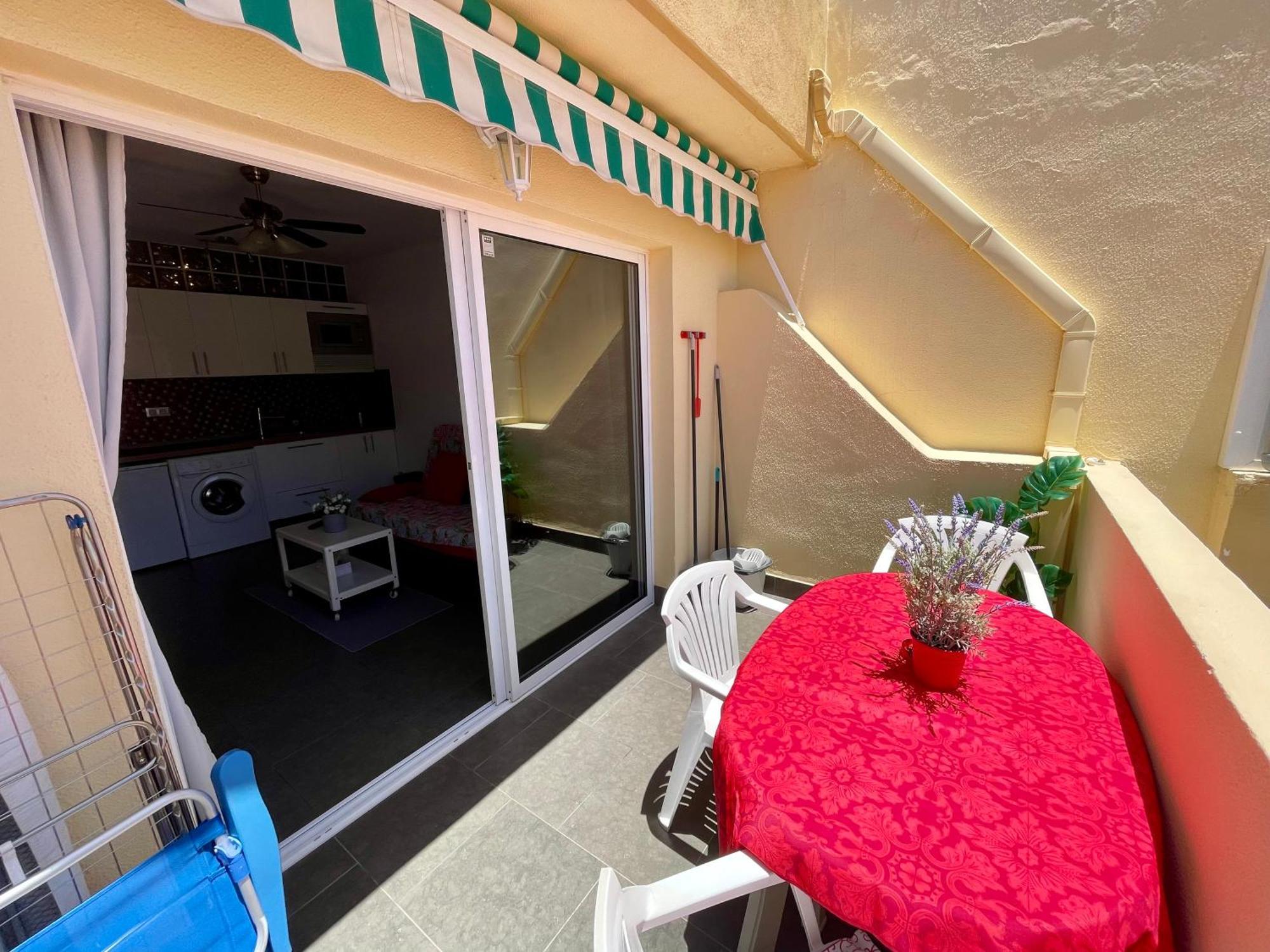 Cozy And Sunny With Everything Need, Great Location Appartamento
