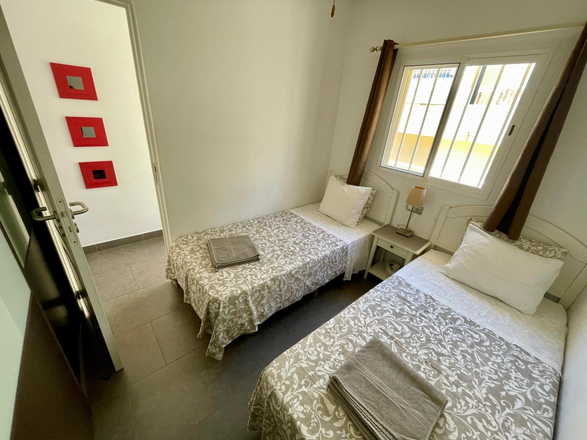 Cozy And Sunny With Everything Need, Great Location